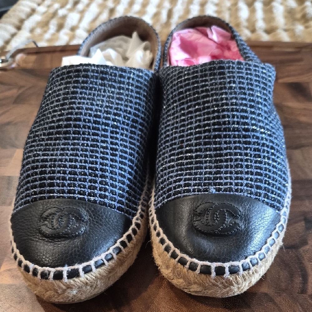 CHANEL Black Tweed and Leather Espadrille Flats